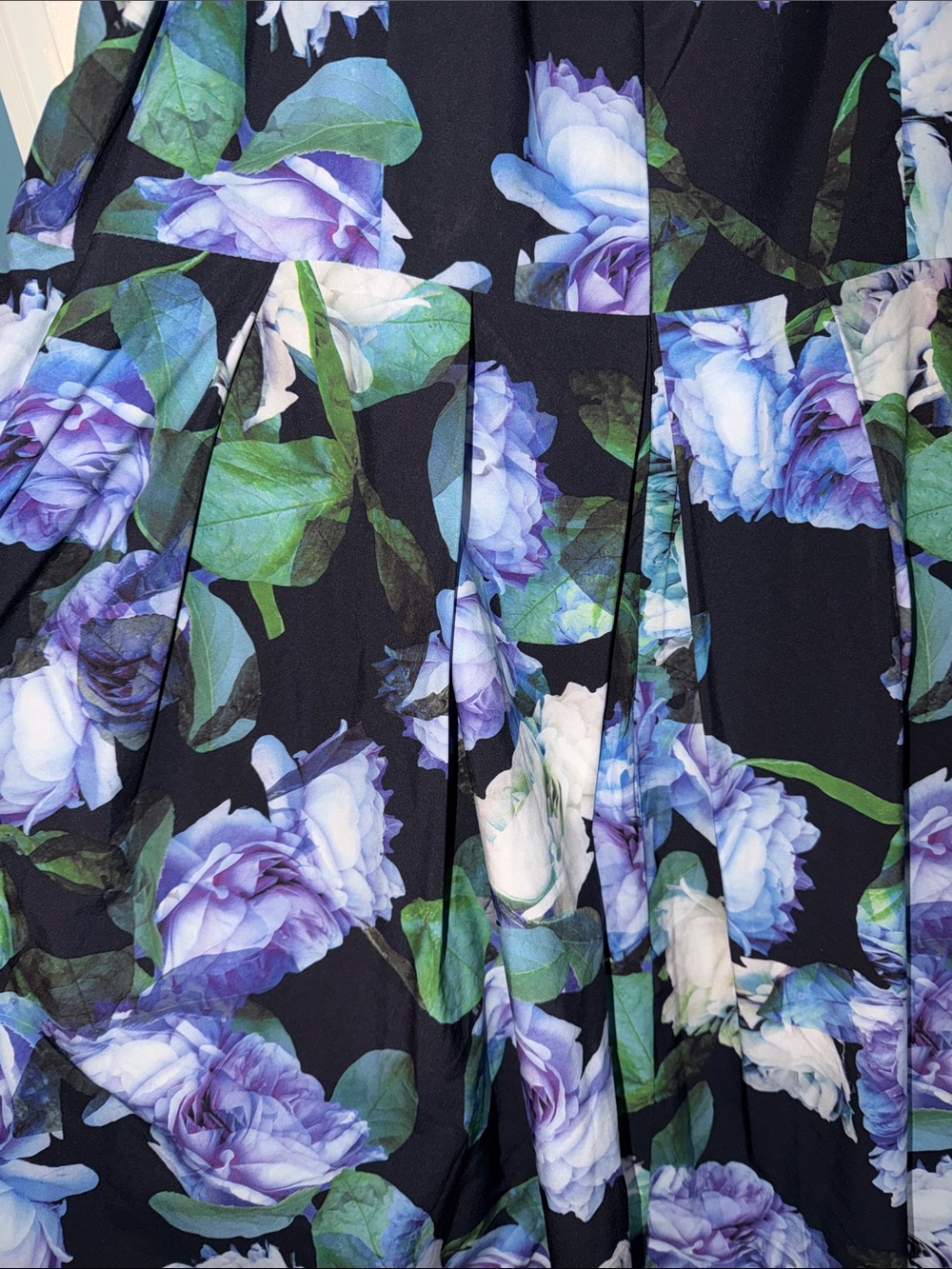 City Chic Black Floral V-Neck Midi Dress with Purple & White Blooms size 20 - Picture 6 of 6